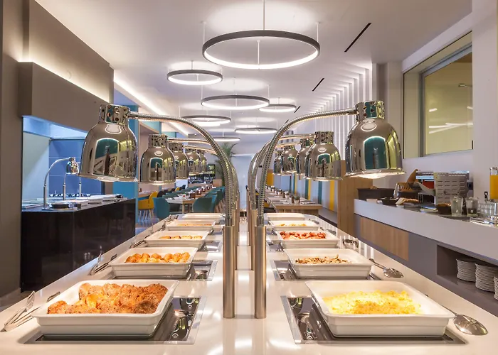 Blue Lagoon Hotel 4*