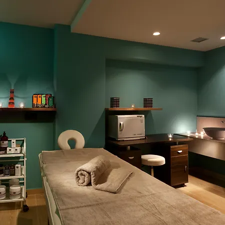 Blue Lagoon بلدة كوس