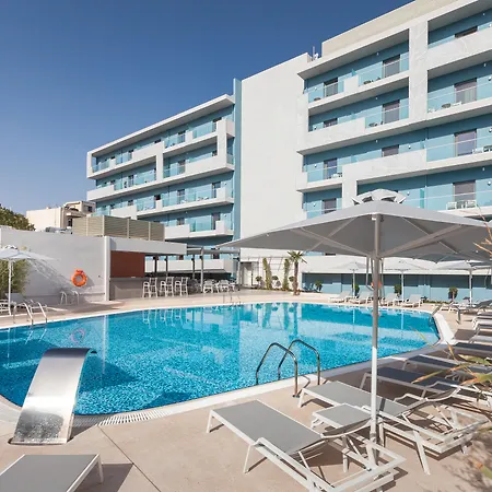 Blue Lagoon Hotel 4*