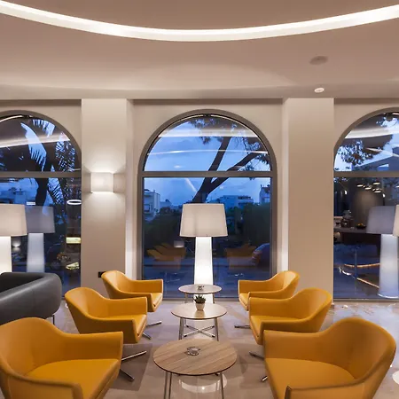 Blue Lagoon Hotel 4*
