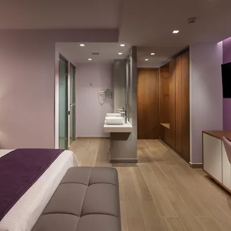 ホテル Blue Lagoon コス・タウン