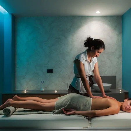 Blue Lagoon بلدة كوس