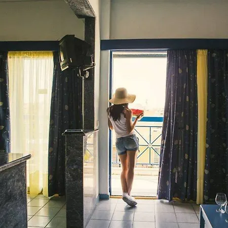 Blue Lagoon 4*