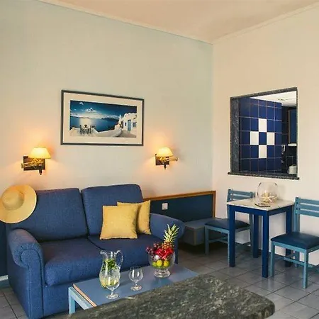 Blue Lagoon Otel İstanköy