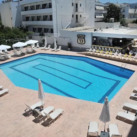 ホテル Blue Lagoon コス・タウン