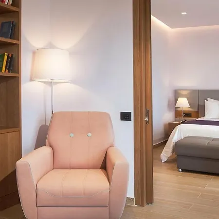 Otel Blue Lagoon 4*