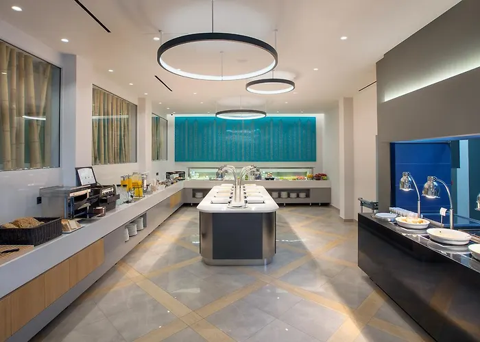 Hotel Blue Lagoon 4*