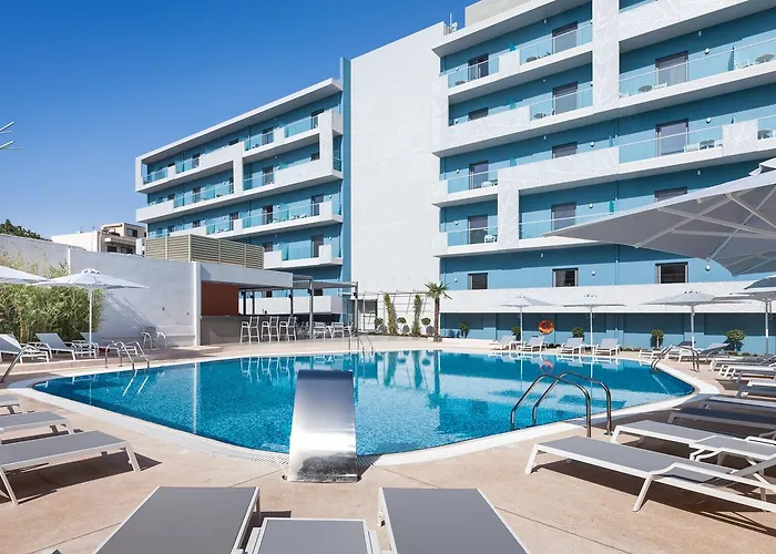 Hotel Blue Lagoon 4*