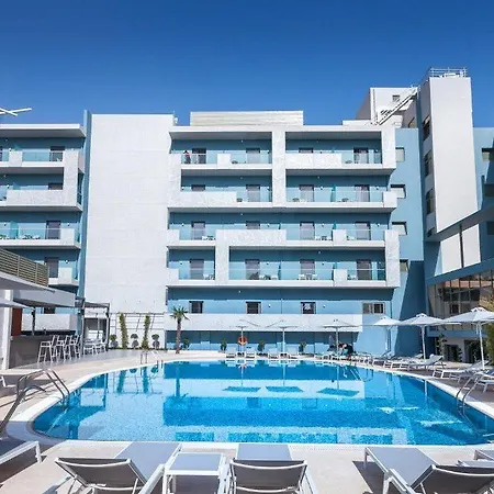 Blue Lagoon Hotell 4*