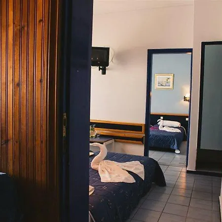 Blue Lagoon 4*