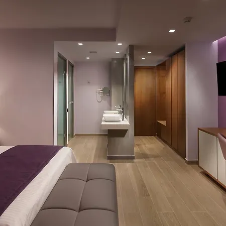 Blue Lagoon 4*