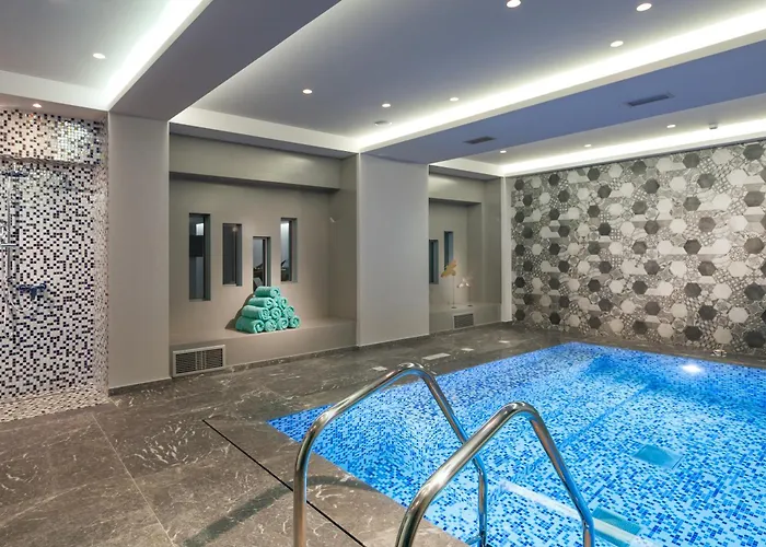 Blue Lagoon Hotell 4*